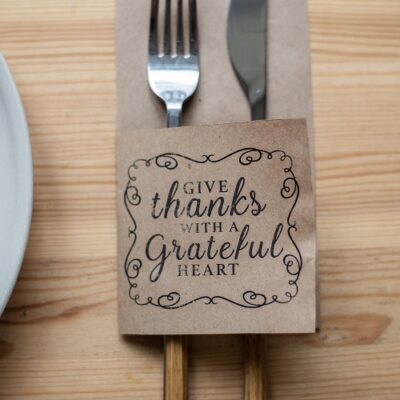 15 Faith-Building Bible Verses on Gratitude (With Commentary)