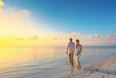 13 Top Christian 25th Wedding Anniversary Gifts (Super Thoughtful!)