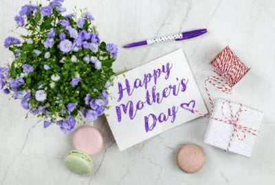 10 Best Mother’s Day Gifts for Christian Moms