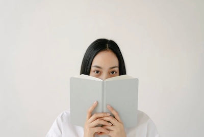 25 Bible Verses About Integrity (Learn to be honest for God)